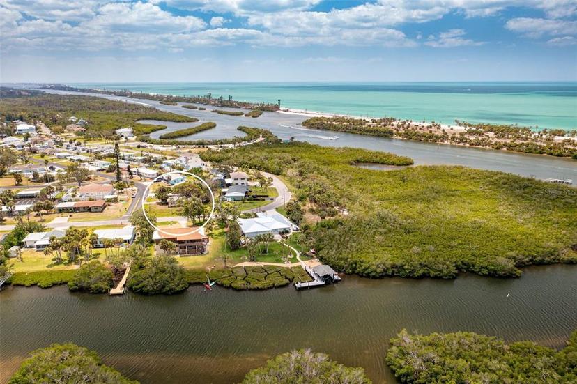 Picture of 1691 Lemon Bay Drive, Venice FL 34293
