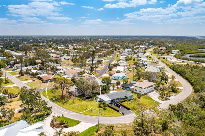 Picture of 1691 Lemon Bay Drive, Venice FL 34293