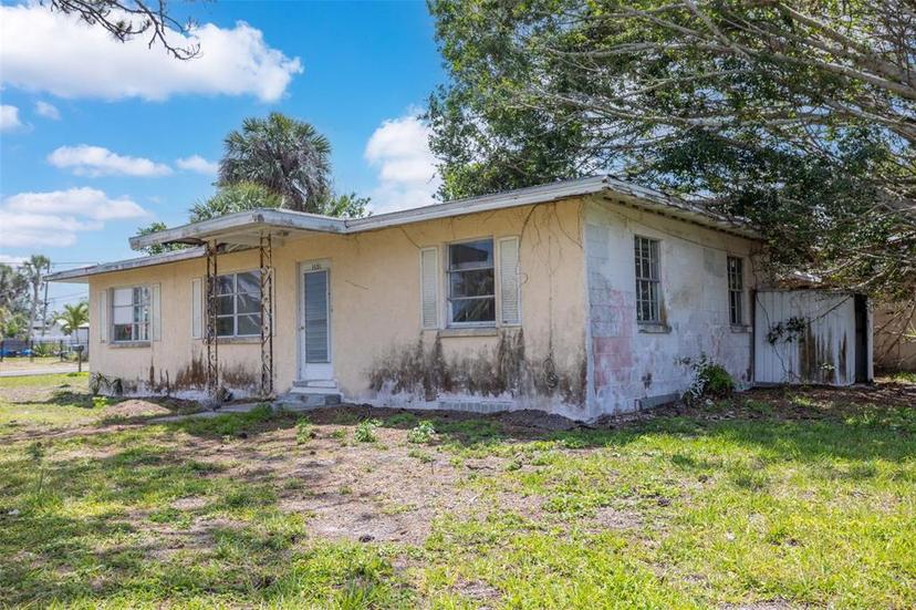 Picture of 1691 Lemon Bay Drive, Venice FL 34293