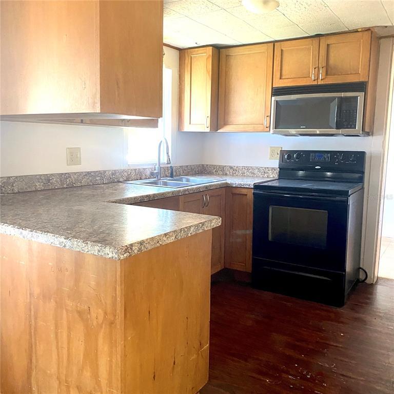 Picture of 311 E Bridgers Avenue, Auburndale FL 33823