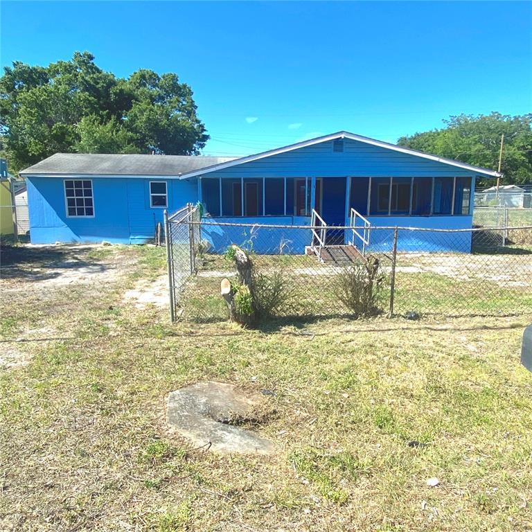 Picture of 311 E Bridgers Avenue, Auburndale FL 33823