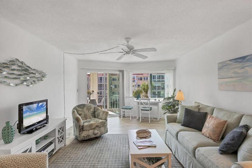 Picture of 1250 N Portofino Drive Unit 304, Sarasota FL 34242