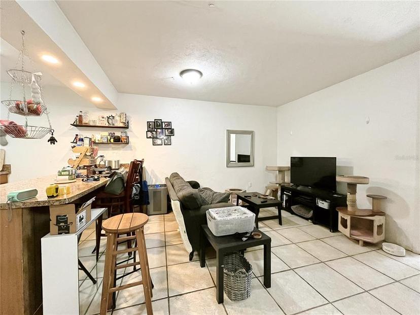 Picture of 2811 SW Archer Road Unit M105, Gainesville FL 32608