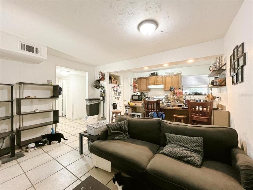Picture of 2811 SW Archer Road Unit M105, Gainesville FL 32608