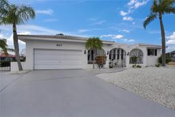 Picture of 927 Golf Island Drive, Apollo Beach, FL 33572