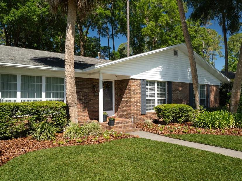Picture of 2110 NW 20Th Terrace, Gainesville FL 32605