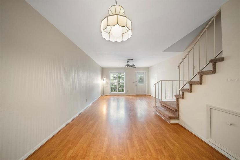 Picture of 11357 Stratton Park Drive Unit 11357, Temple Terrace FL 33617