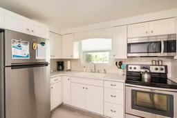 Picture of 1018 Charlotte Avenue, Sarasota, FL 34237
