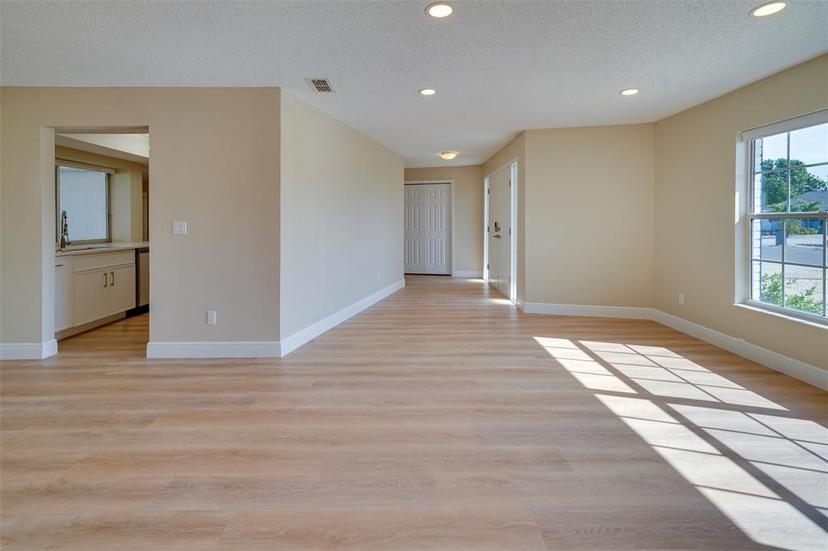 Picture of 6528 Santiago Court, Apollo Beach FL 33572