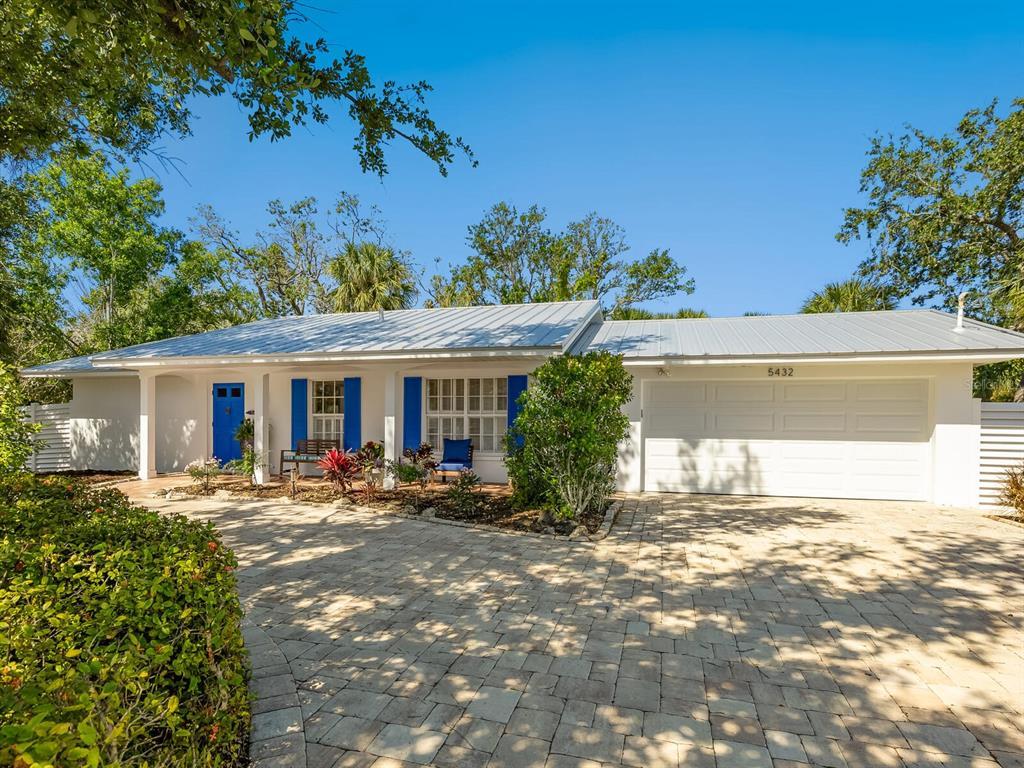 Picture of 5432 Cape Leyte Drive, Sarasota, FL 34242