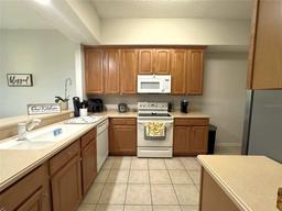 Picture of 9435 Myrtle Creek Lane Unit 304, Orlando, FL 32832