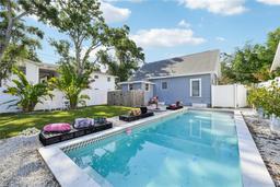 Picture of 783 30Th Avenue N, St Petersburg, FL 33704