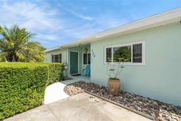 Picture of 736 85Th Avenue N, St Petersburg, FL 33702