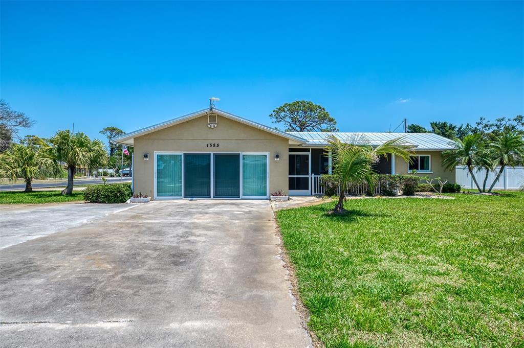 Picture of 1585 Poinciana Road, Venice, FL 34293