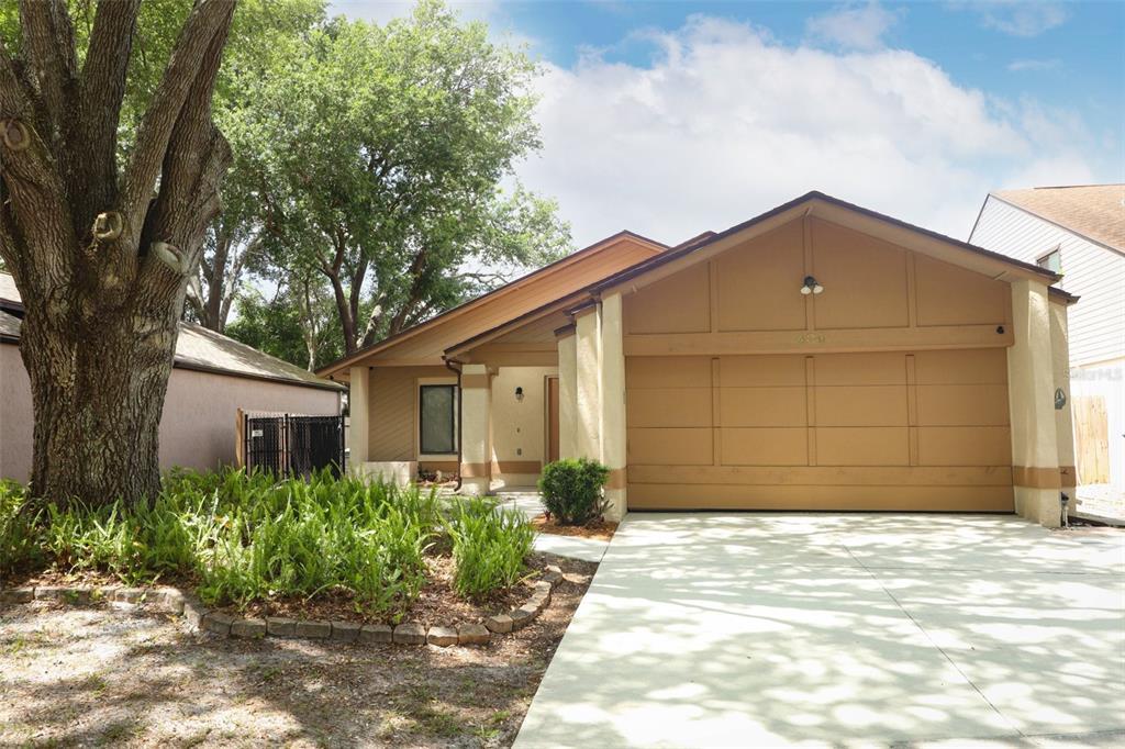 Picture of 406 Red Coat Lane, Orlando, FL 32825