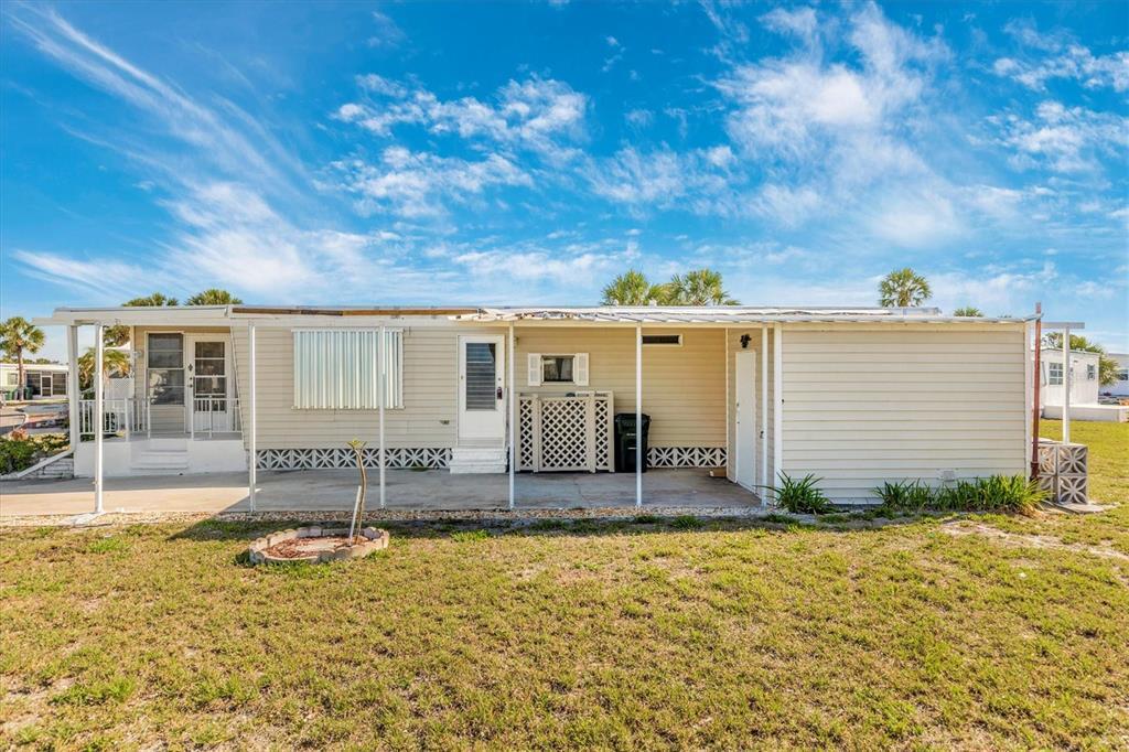 Picture of 636 Como Drive, Venice, FL 34285