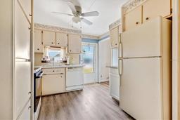 Picture of 636 Como Drive, Venice, FL 34285