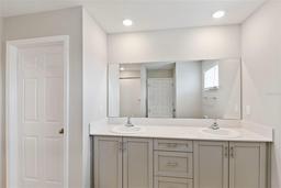 Picture of 1620 Ellesmere Avenue, Haines City, FL 33844