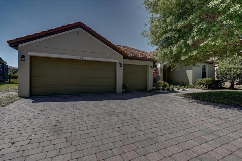 Picture of 3916 Coastal Breeze Drive, Kissimmee FL 34744