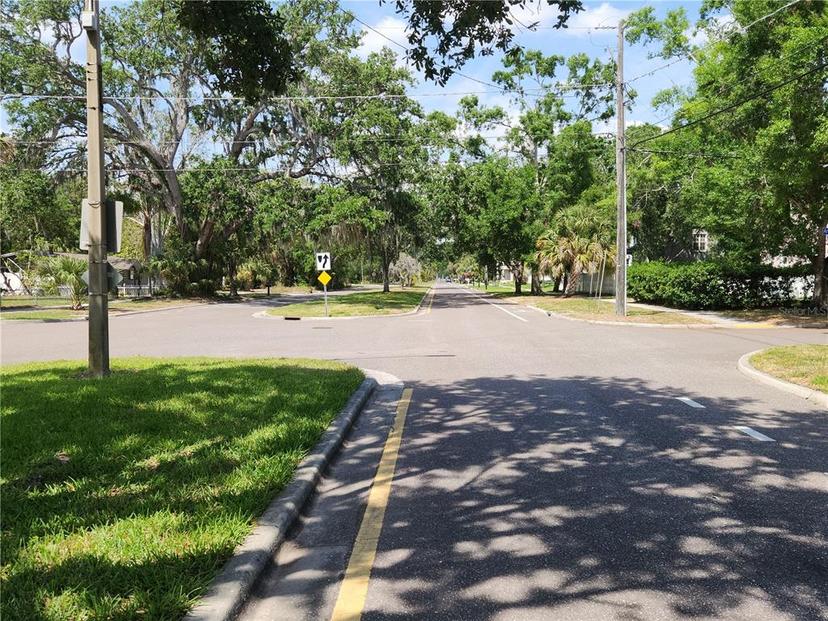 Picture of 601 Park Boulevard, Oldsmar FL 34677