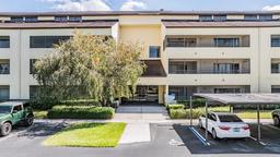 Picture of 13610 S Village Drive Unit 4212, Tampa, FL 33618