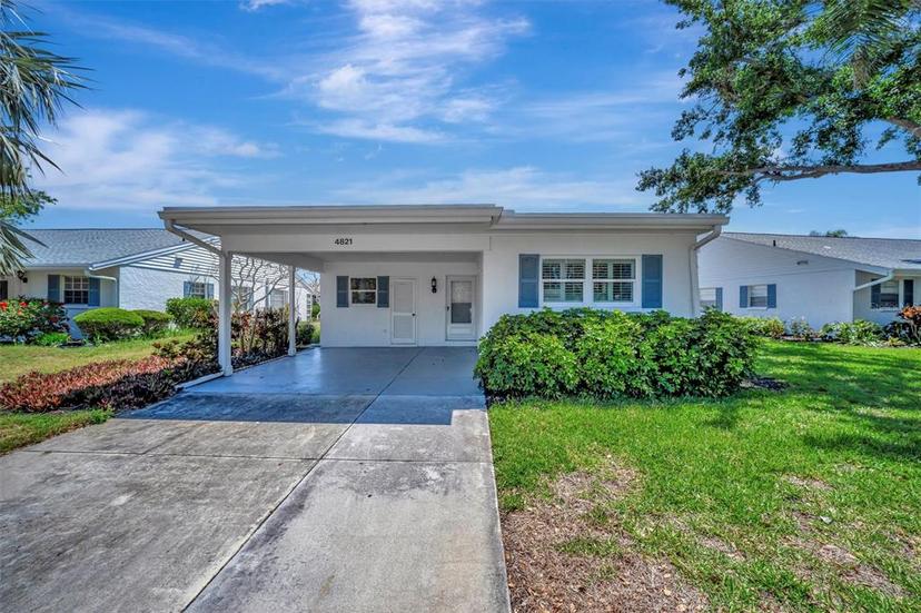 Picture of 4821 Mount Vernon Drive Unit 4821, Bradenton FL 34210