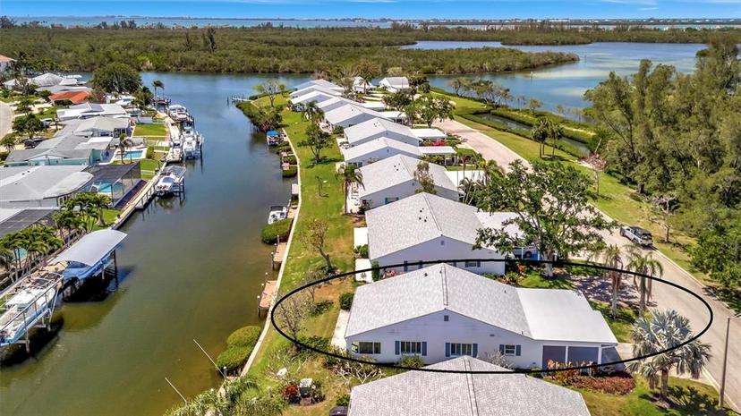 Picture of 4821 Mount Vernon Drive Unit 4821, Bradenton FL 34210