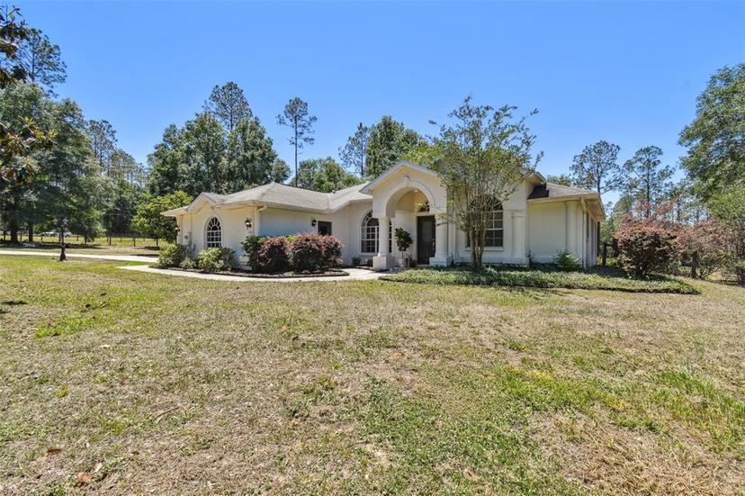 Picture of 17835 Pine Knoll Drive, Dade City FL 33523