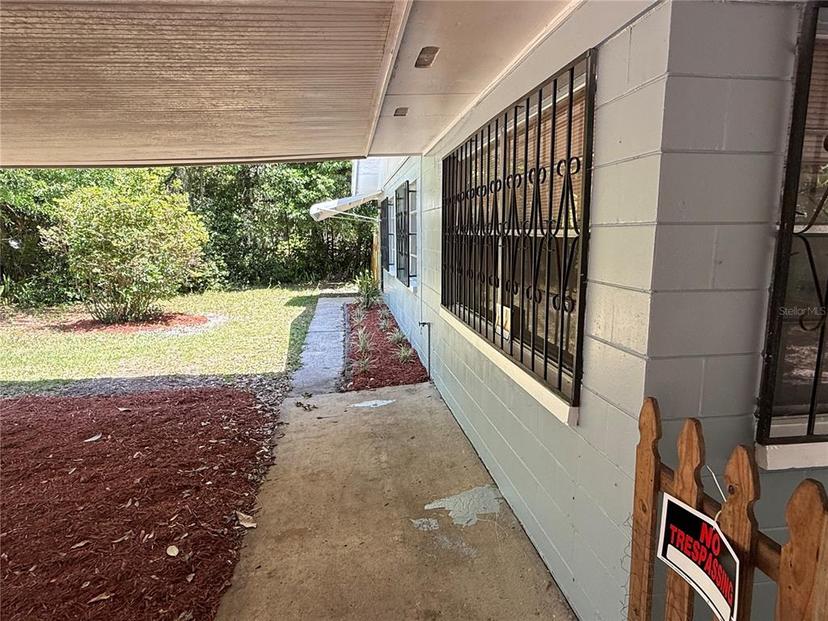 Picture of 1111 NW 6Th Avenue, Gainesville FL 32601