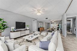 Picture of 7520 Sunshine Skyway Lane S Unit 110, St Petersburg, FL 33711