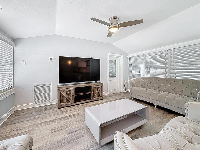 Picture of 6609 Dartmouth Avenue N, St Petersburg FL 33710