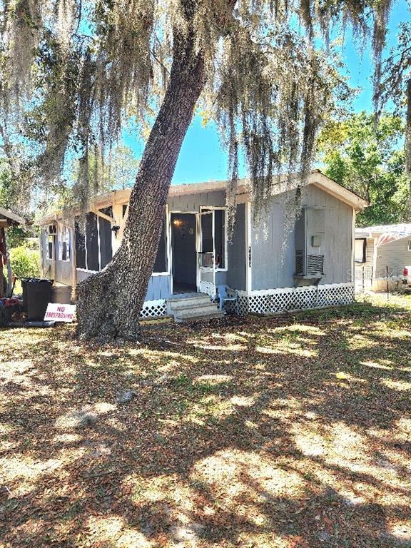 Picture of 14450 NE 192Nd Lane, Fort Mc Coy, FL 32134
