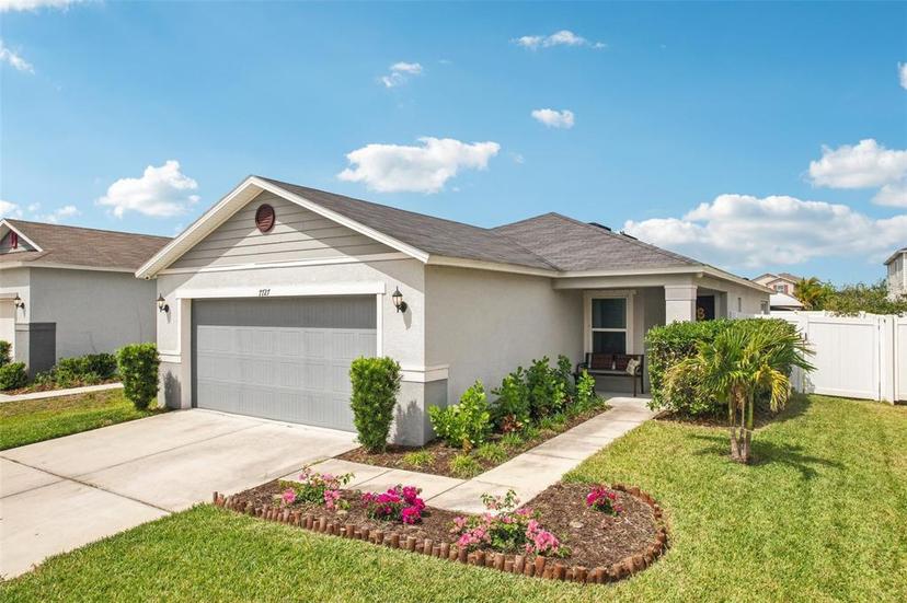 Picture of 7727 Sunshine Bridge Avenue, Gibsonton FL 33534