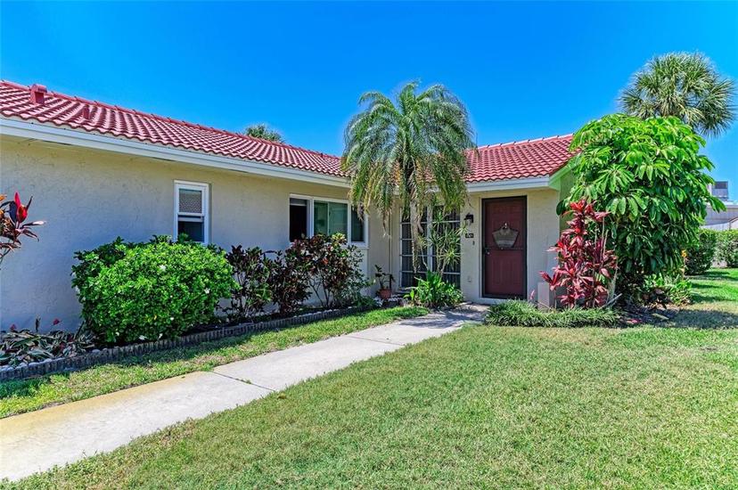 Picture of 2121 Pueblo Circle Unit V6, Sarasota FL 34231