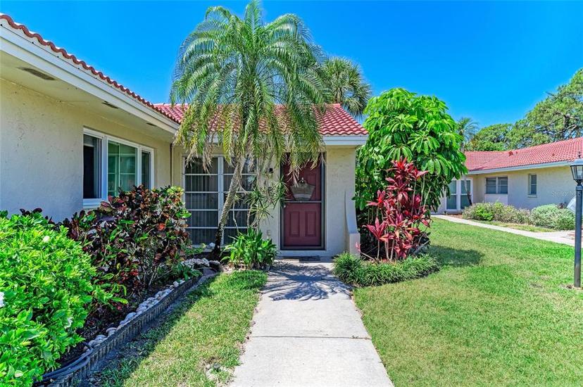 Picture of 2121 Pueblo Circle Unit V6, Sarasota FL 34231