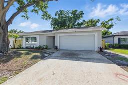 Picture of 10404 Oakhaven Drive, Pinellas Park, FL 33782