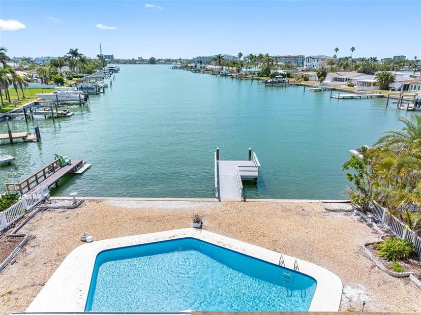 Picture of 455 115Th Avenue, Treasure Island FL 33706