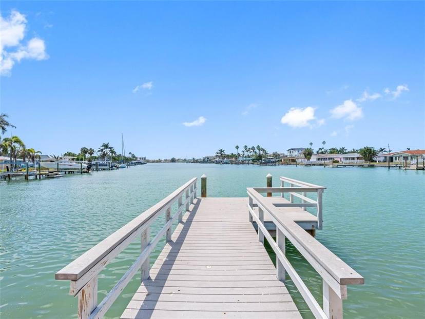 Picture of 455 115Th Avenue, Treasure Island FL 33706