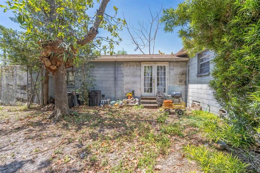Picture of 2718 8Th Avenue N, St Petersburg FL 33713