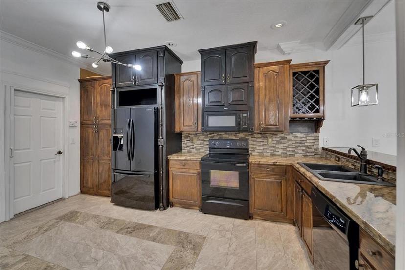 Picture of 329 Seneca Falls Drive, Apollo Beach FL 33572