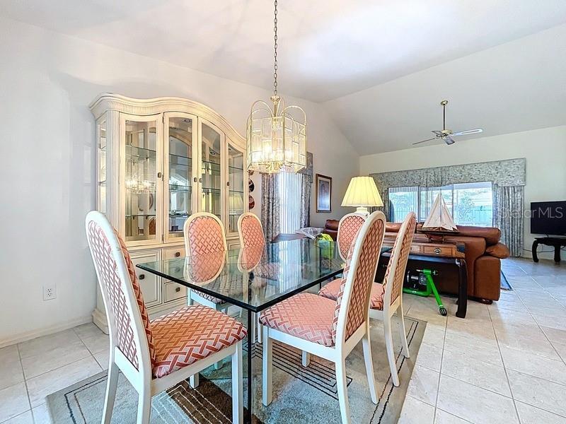 Picture of 3054 Oakbrook Circle, Clearwater FL 33759