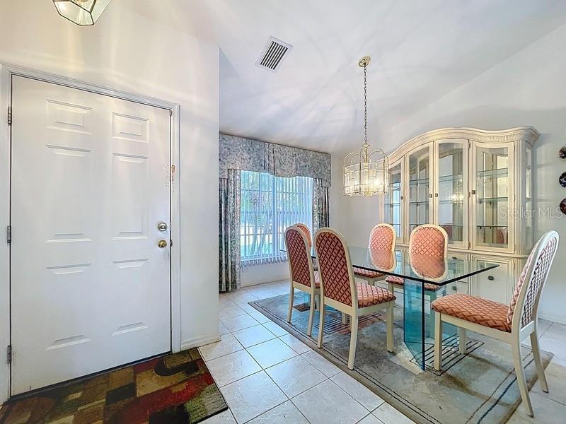Picture of 3054 Oakbrook Circle, Clearwater FL 33759