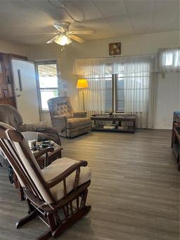 Picture of 406 49Th Avenue Drive W, Bradenton, FL 34207