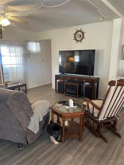 Picture of 406 49Th Avenue Drive W, Bradenton, FL 34207