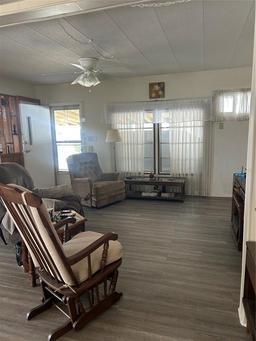 Picture of 406 49Th Avenue Drive W, Bradenton, FL 34207