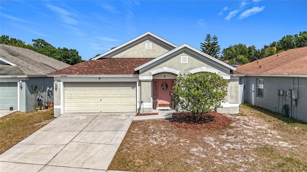 Picture of 12322 Hawkeye Point Place, Riverview, FL 33578