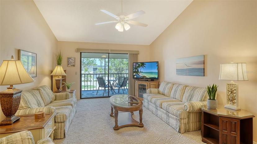 Picture of 525 Barcelona Avenue Unit 207, Venice FL 34285