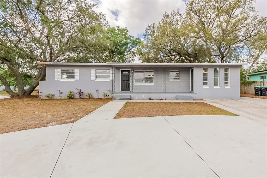 Picture of 5500 Riviera Drive, Orlando, FL 32808