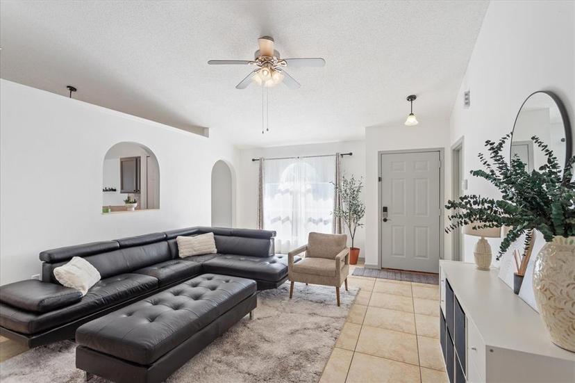 Picture of 12817 Parkbury Drive, Orlando FL 32828