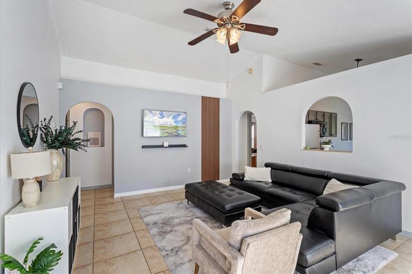 Picture of 12817 Parkbury Drive, Orlando FL 32828